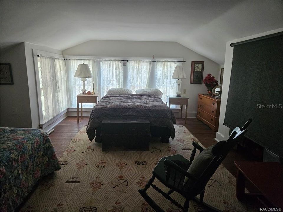 Active With Contract: $359,000 (4 beds, 3 baths, 2991 Square Feet)