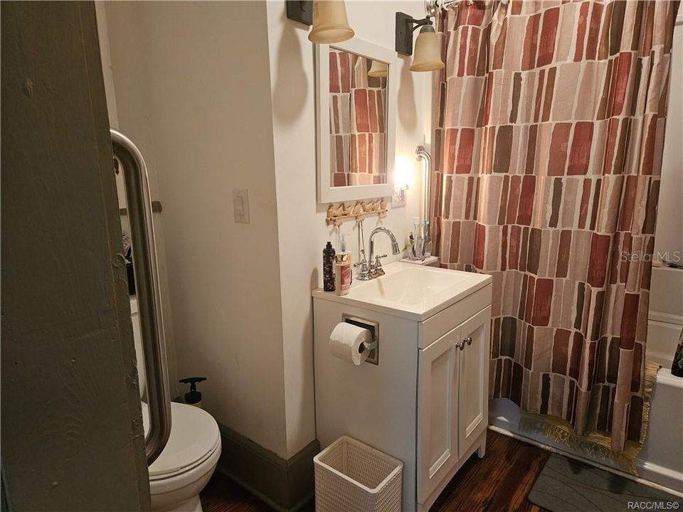 Active With Contract: $359,000 (4 beds, 3 baths, 2991 Square Feet)