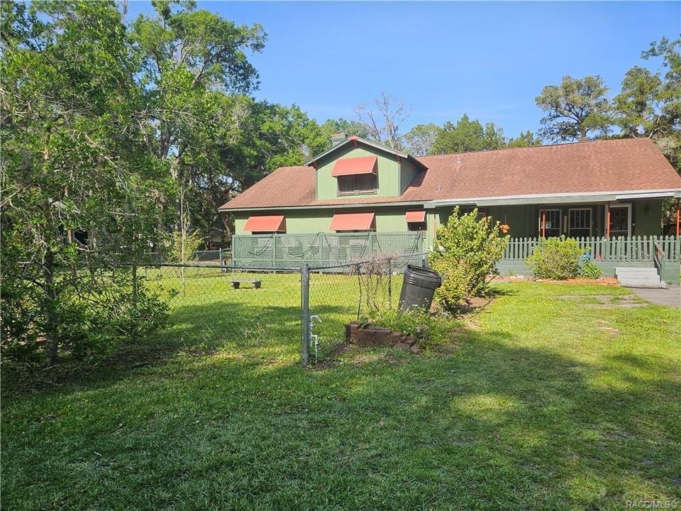 Active With Contract: $359,000 (4 beds, 3 baths, 2991 Square Feet)