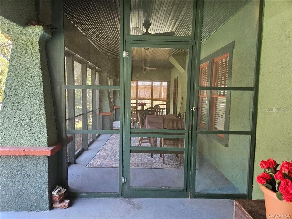 Active With Contract: $359,000 (4 beds, 3 baths, 2991 Square Feet)