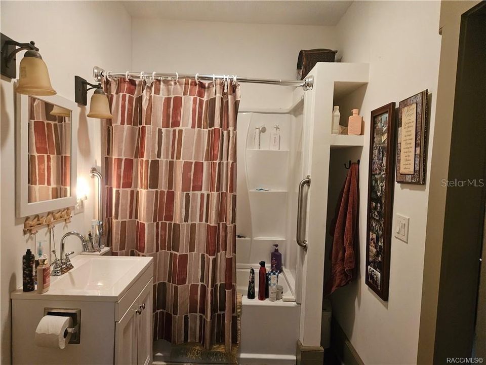 Active With Contract: $359,000 (4 beds, 3 baths, 2991 Square Feet)