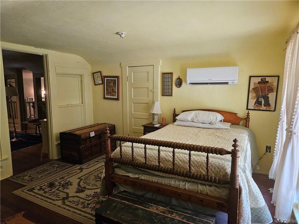 Active With Contract: $359,000 (4 beds, 3 baths, 2991 Square Feet)