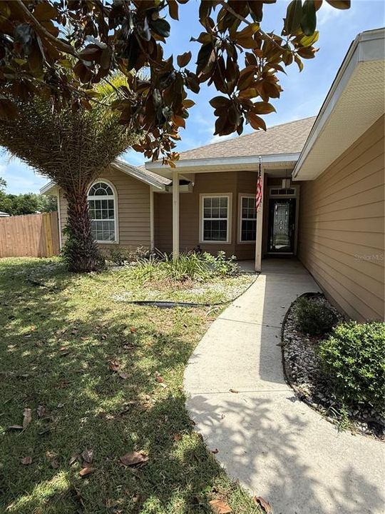 For Sale: $279,000 (3 beds, 2 baths, 1407 Square Feet)