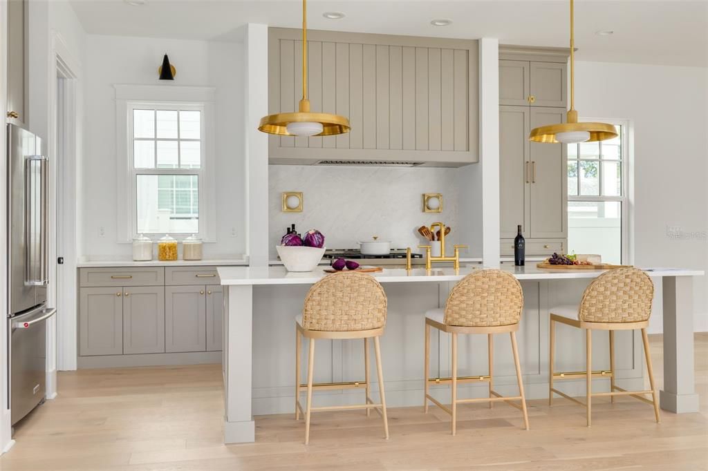 Active With Contract: $1,495,000 (6 beds, 4 baths, 3433 Square Feet)