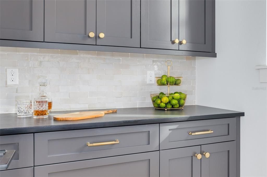 Active With Contract: $1,495,000 (6 beds, 4 baths, 3433 Square Feet)