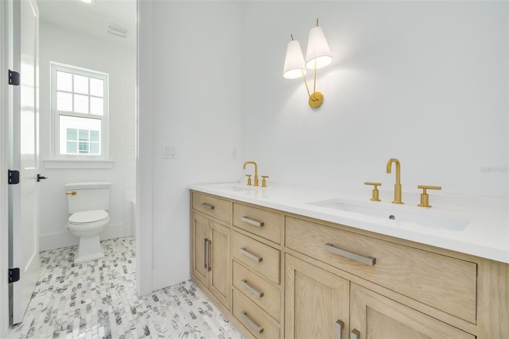 Active With Contract: $1,495,000 (6 beds, 4 baths, 3433 Square Feet)