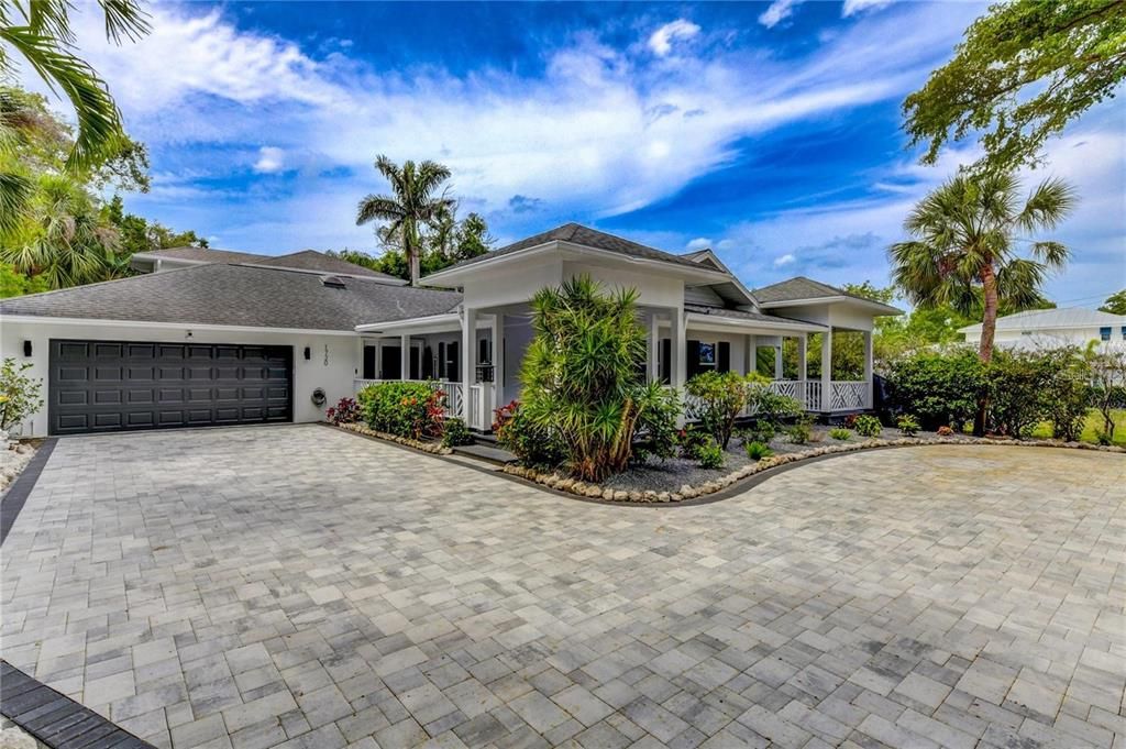 出租: $13,500 (3 贝兹, 4 浴室, 3104 平方英尺)