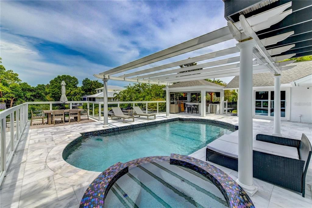 出租: $13,500 (3 贝兹, 4 浴室, 3104 平方英尺)