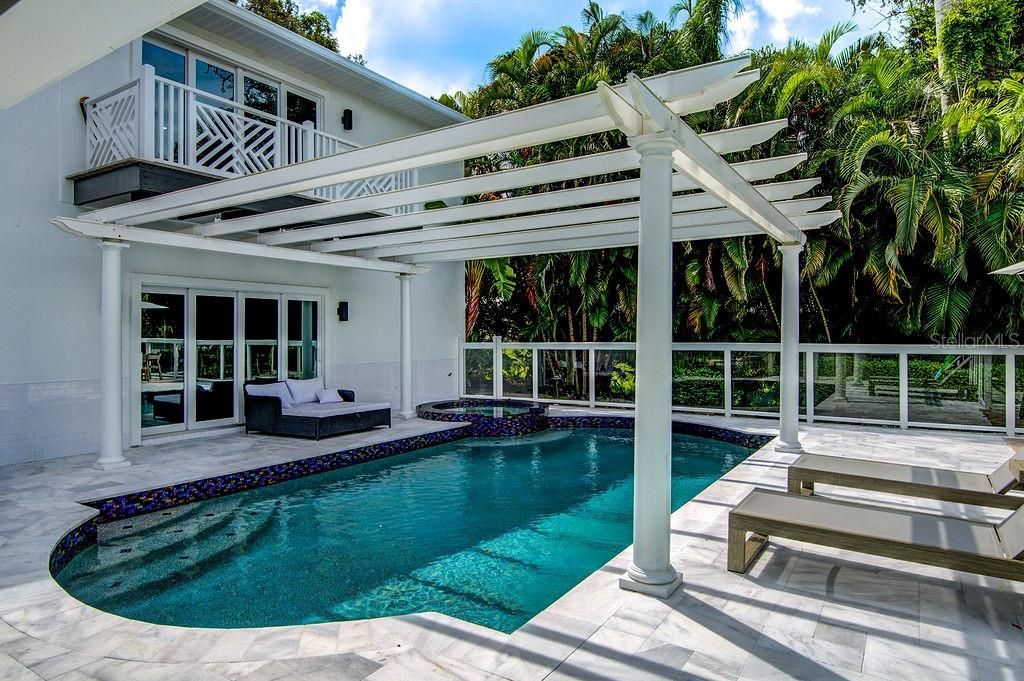 出租: $13,500 (3 贝兹, 4 浴室, 3104 平方英尺)