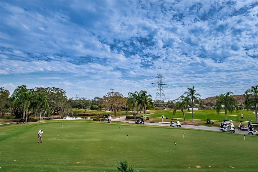 合同活跃: $749,000 (4 贝兹, 3 浴室, 2642 平方英尺)