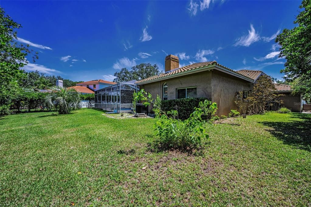 合同活跃: $749,000 (4 贝兹, 3 浴室, 2642 平方英尺)