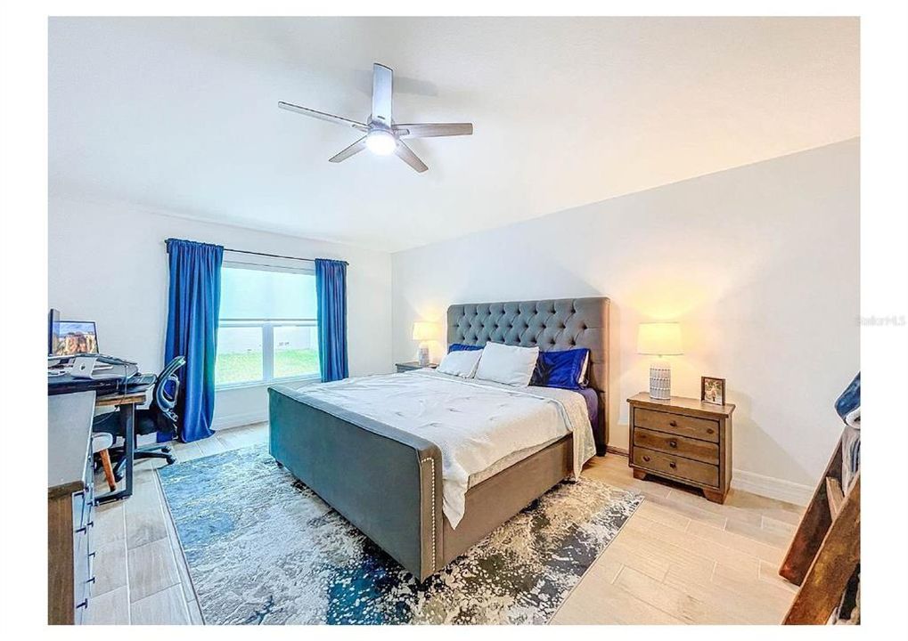 Под контрактом: $645,000 (4 спален, 3 ванн, 2040 Квадратных фут)