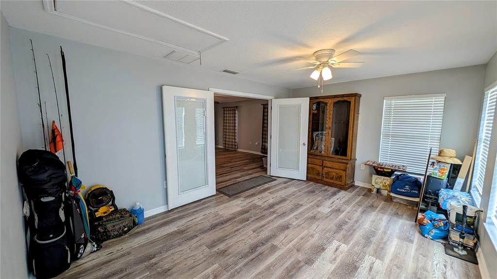 待售: $415,000 (5 贝兹, 3 浴室, 2724 平方英尺)