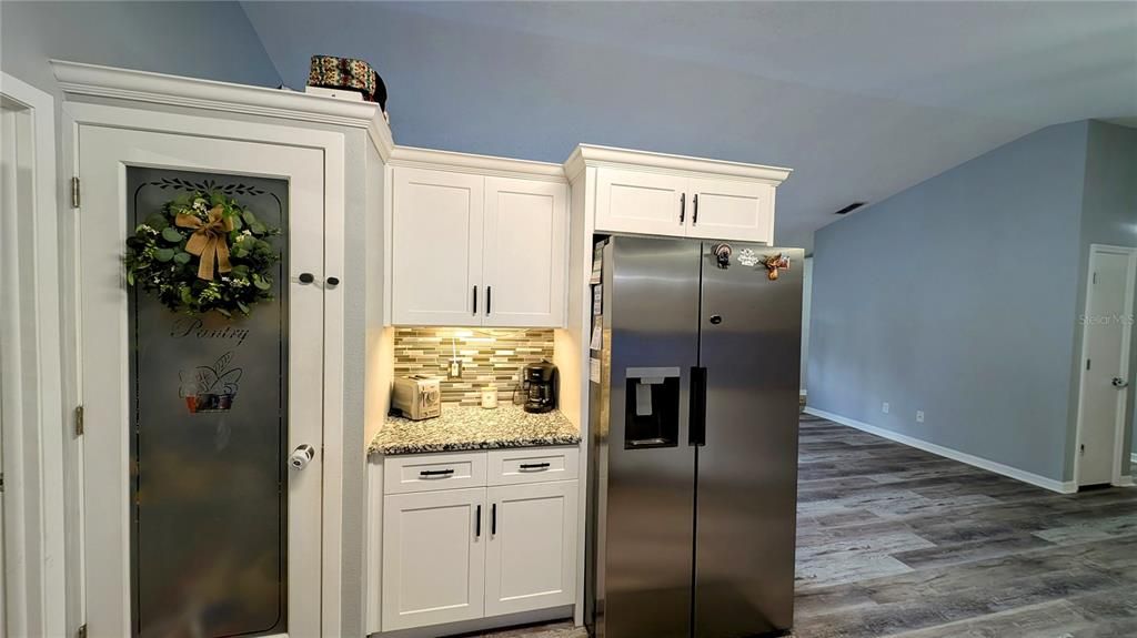 待售: $415,000 (5 贝兹, 3 浴室, 2724 平方英尺)