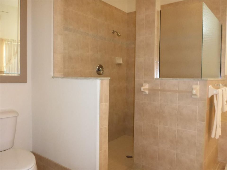 待售: $659,000 (4 贝兹, 3 浴室, 2495 平方英尺)