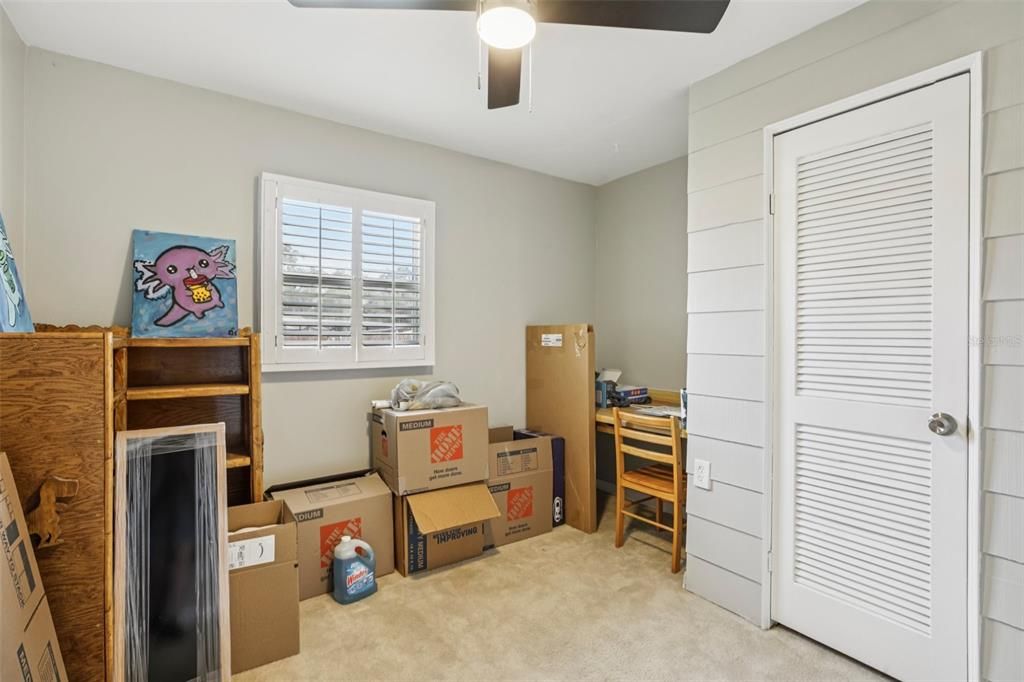 Active With Contract: $225,000 (3 beds, 2 baths, 1576 Square Feet)