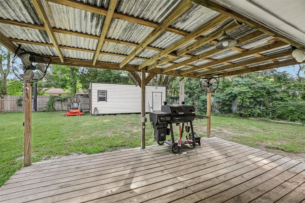 Active With Contract: $225,000 (3 beds, 2 baths, 1576 Square Feet)