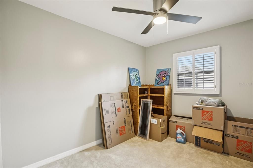 Active With Contract: $225,000 (3 beds, 2 baths, 1576 Square Feet)