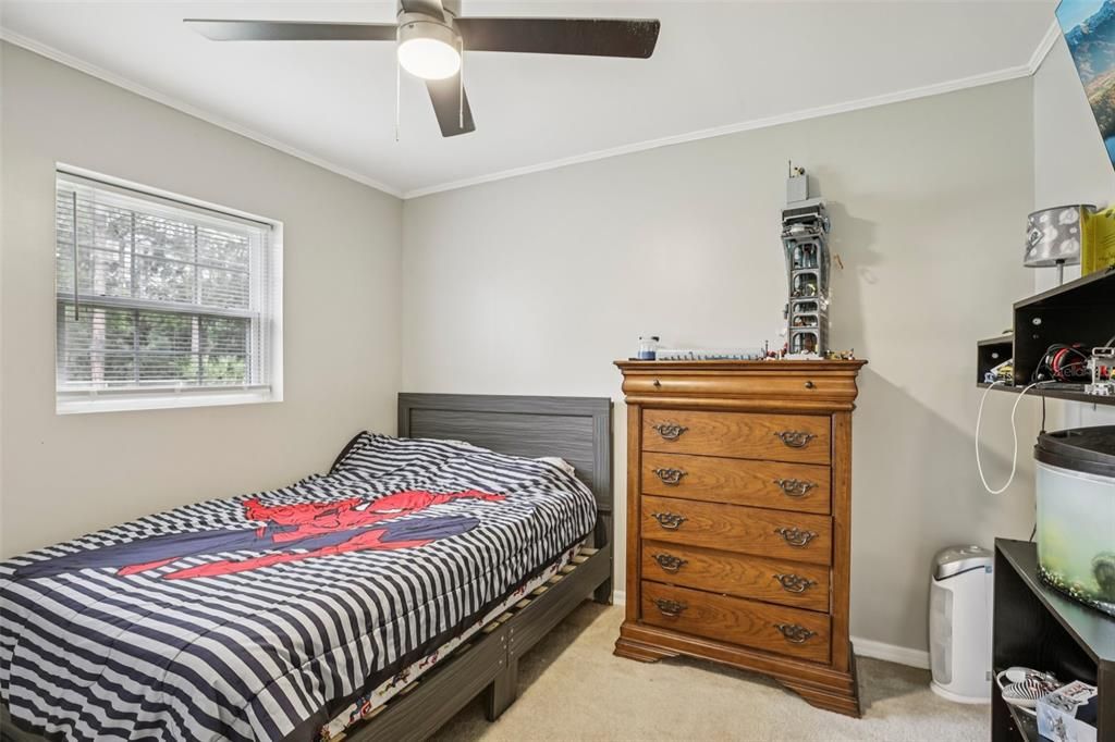 Active With Contract: $225,000 (3 beds, 2 baths, 1576 Square Feet)