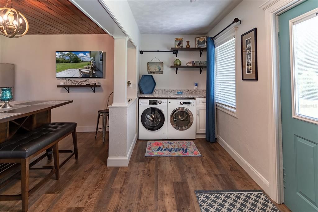 For Sale: $1,900,000 (11 beds, 0 baths, 5499 Square Feet)