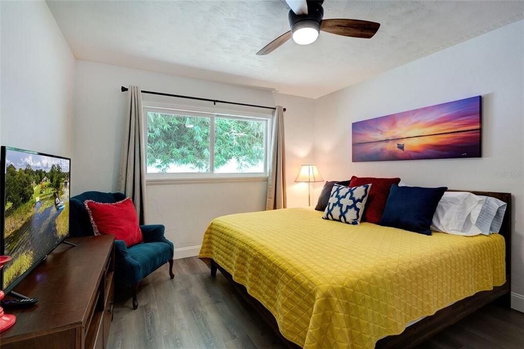 For Sale: $1,900,000 (11 beds, 0 baths, 5499 Square Feet)