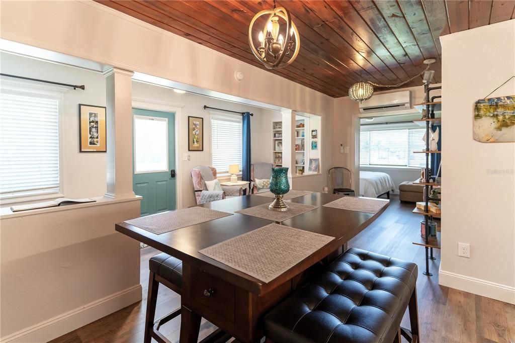 For Sale: $1,900,000 (11 beds, 0 baths, 5499 Square Feet)