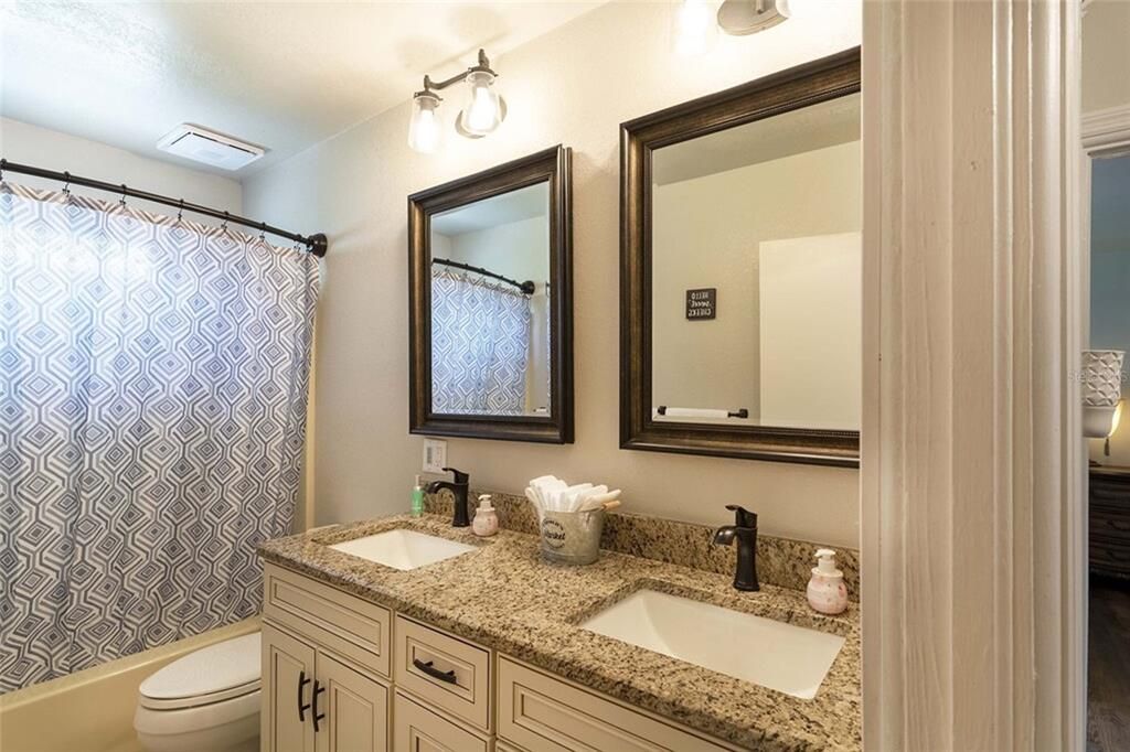 For Sale: $1,900,000 (11 beds, 0 baths, 5499 Square Feet)