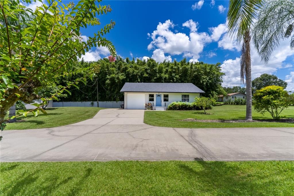 For Sale: $1,900,000 (11 beds, 0 baths, 5499 Square Feet)