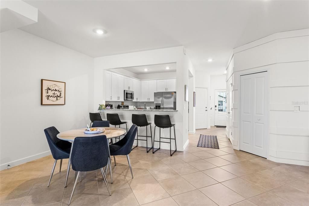 En Venta: $328,900 (3 camas, 2 baños, 1942 Pies cuadrados)