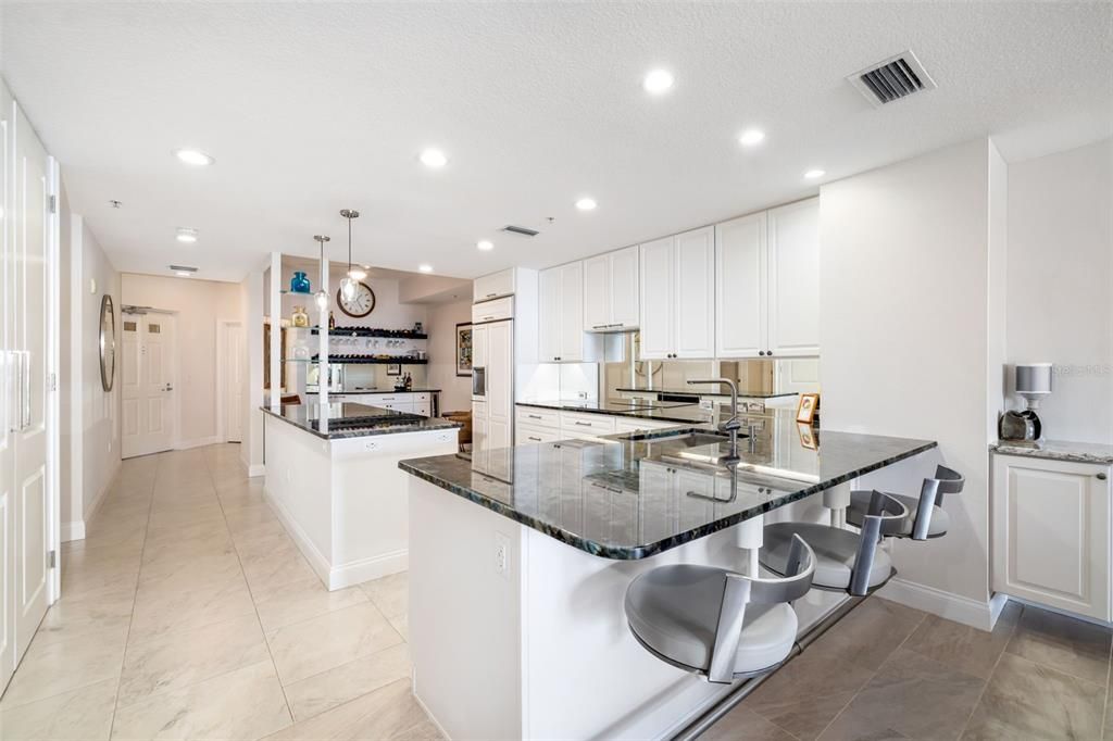 En Venta: $560,000 (2 camas, 2 baños, 1701 Pies cuadrados)