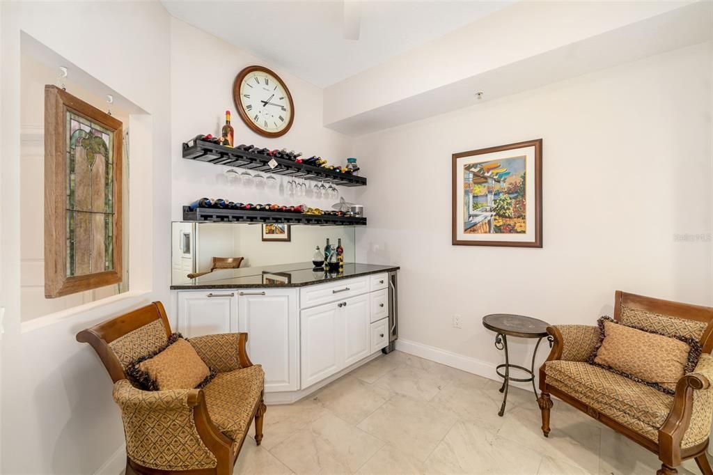 En Venta: $560,000 (2 camas, 2 baños, 1701 Pies cuadrados)