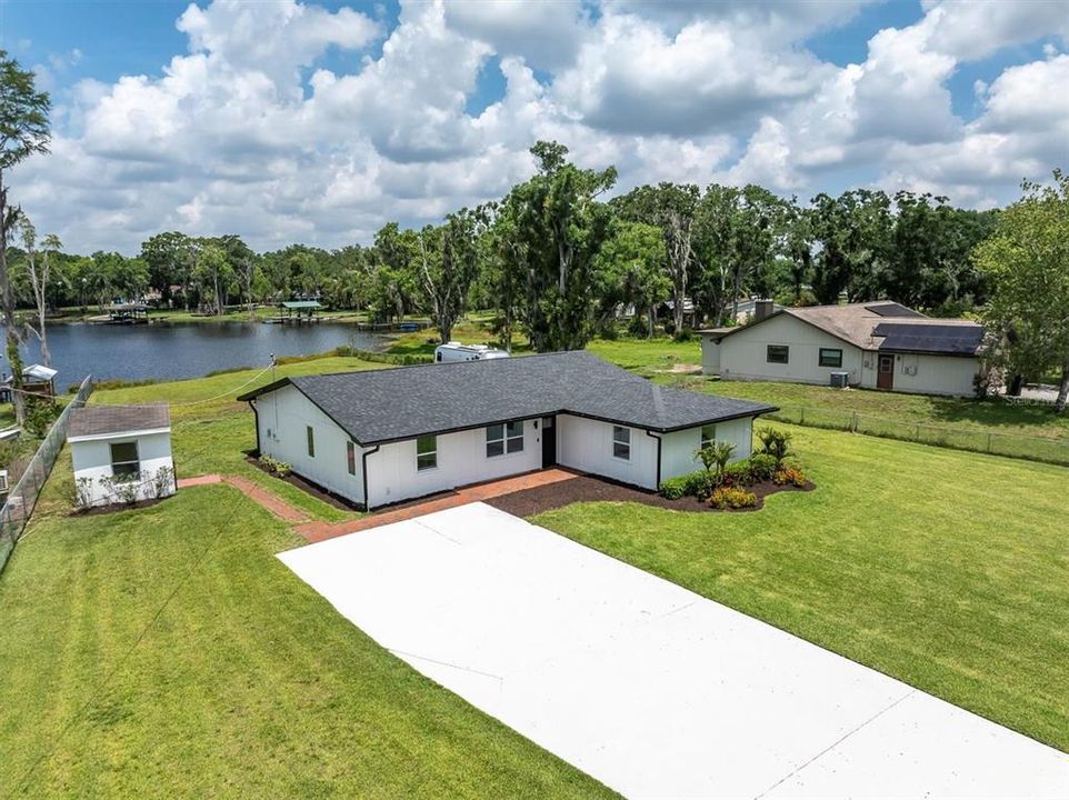 For Sale: $799,000 (3 beds, 2 baths, 1990 Square Feet)