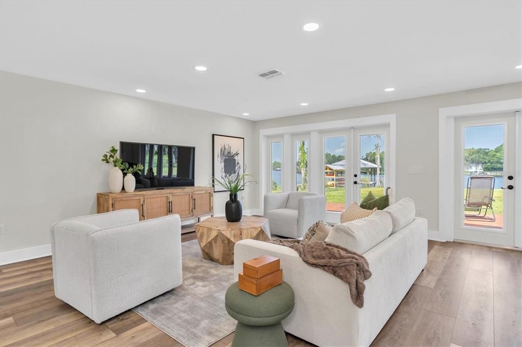 For Sale: $799,000 (3 beds, 2 baths, 1990 Square Feet)