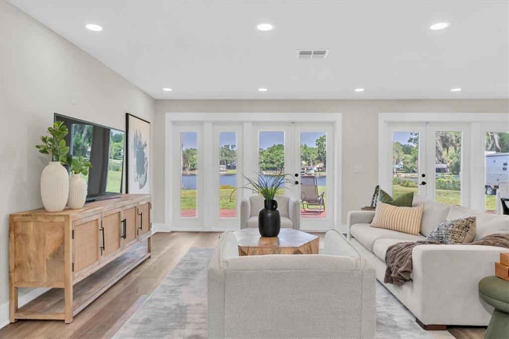 For Sale: $799,000 (3 beds, 2 baths, 1990 Square Feet)