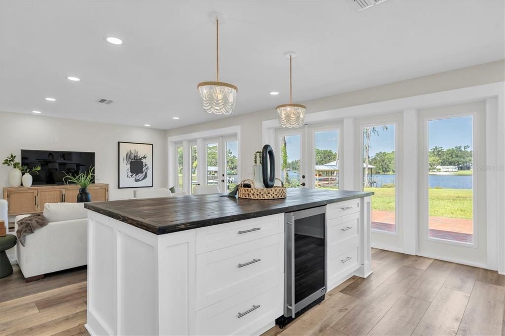 For Sale: $799,000 (3 beds, 2 baths, 1990 Square Feet)