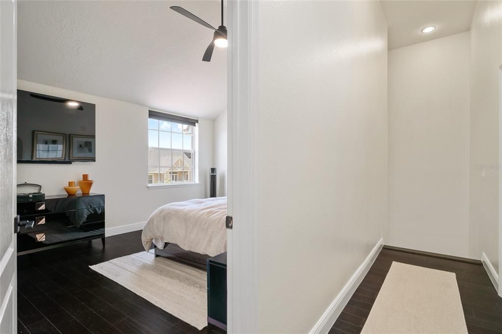 待售: $519,990 (3 贝兹, 2 浴室, 2421 平方英尺)