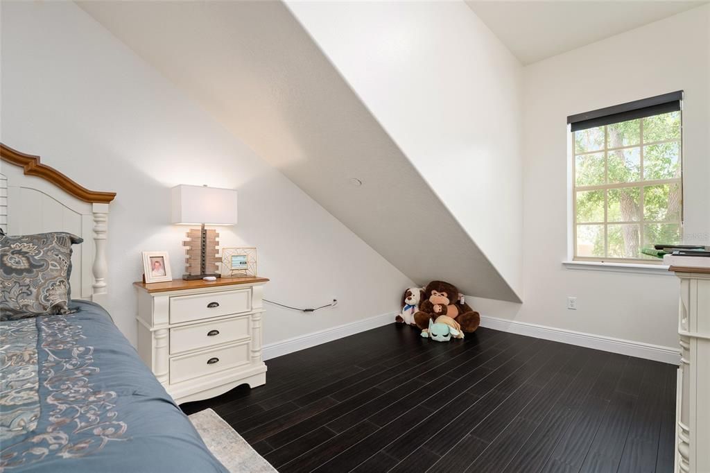 待售: $519,990 (3 贝兹, 2 浴室, 2421 平方英尺)