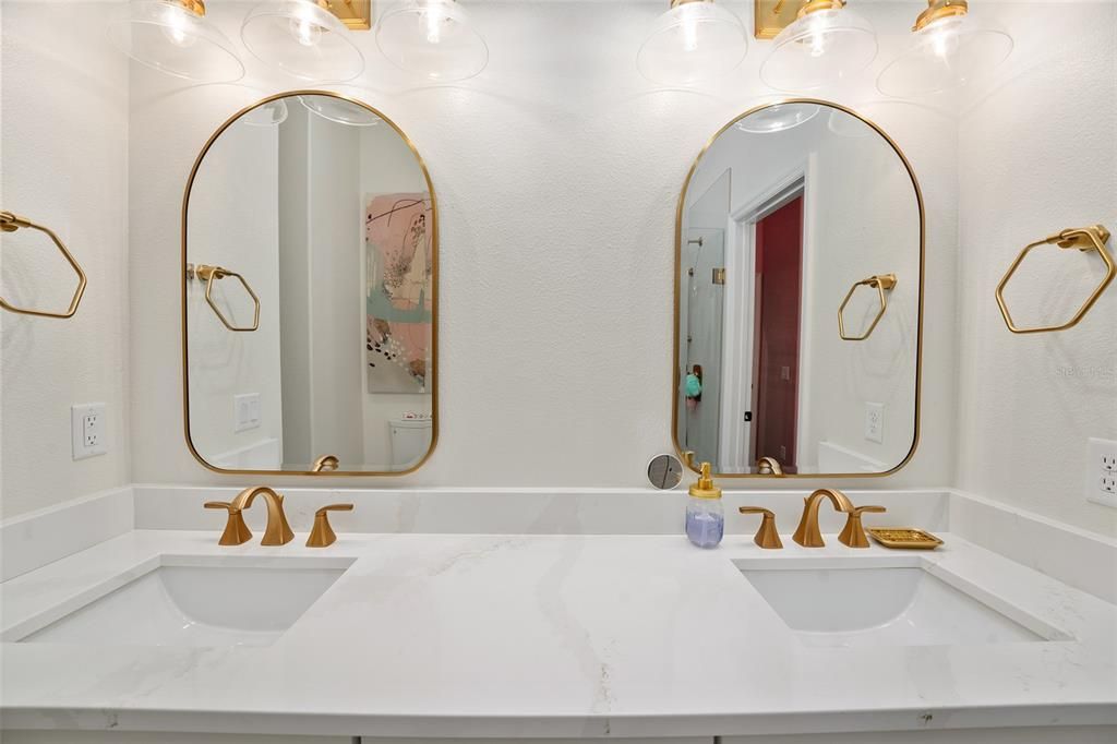 待售: $519,990 (3 贝兹, 2 浴室, 2421 平方英尺)