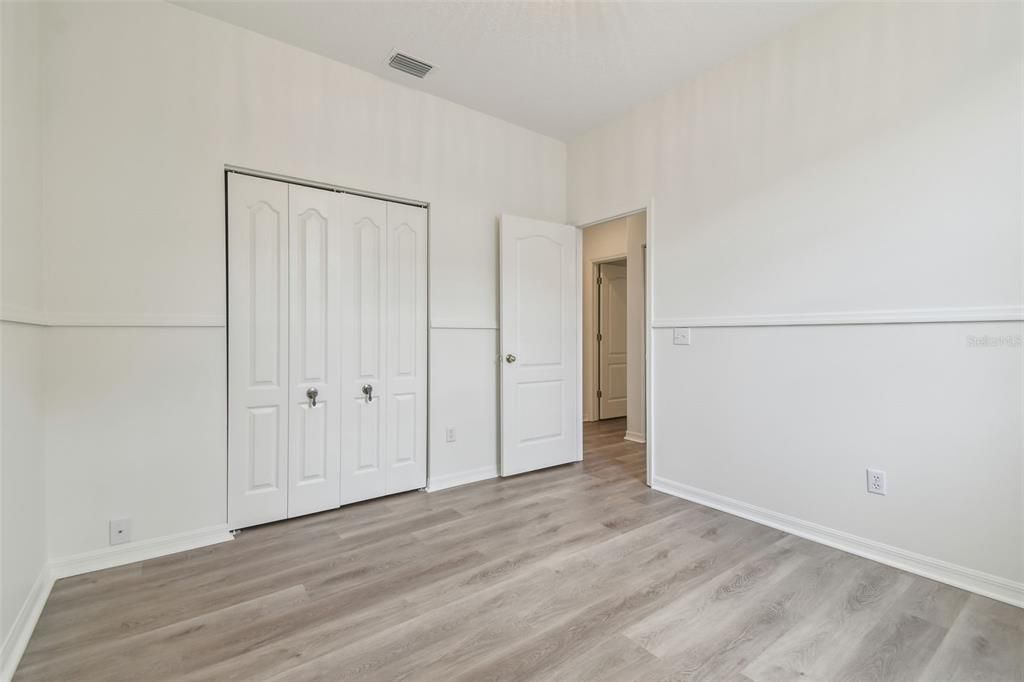 合同活跃: $345,000 (3 贝兹, 2 浴室, 1126 平方英尺)