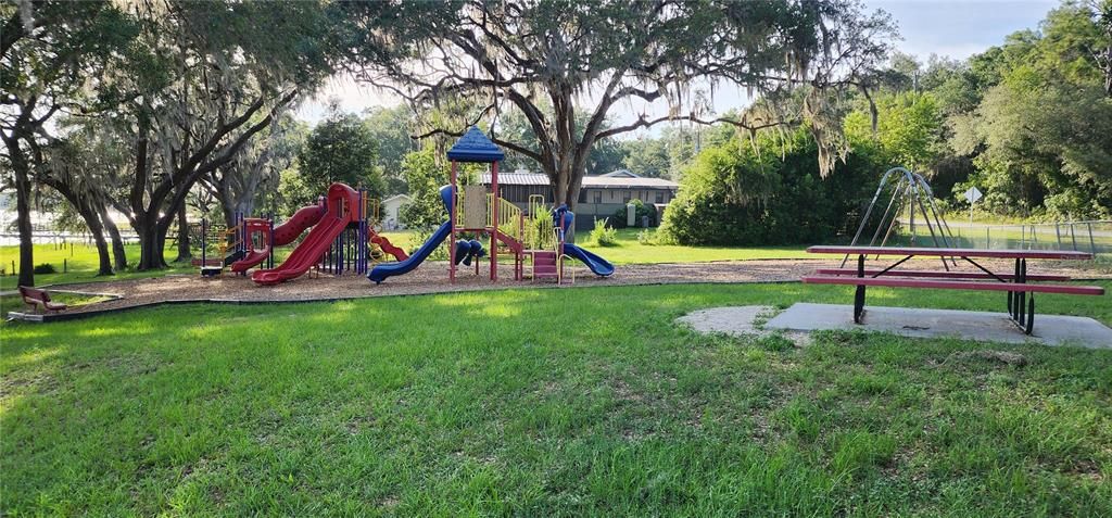 En Venta: $80,000 (2.00 acres)