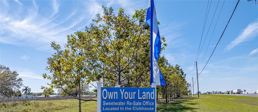 На продажу: $125,000 (2 спален, 2 ванн, 900 Квадратных фут)