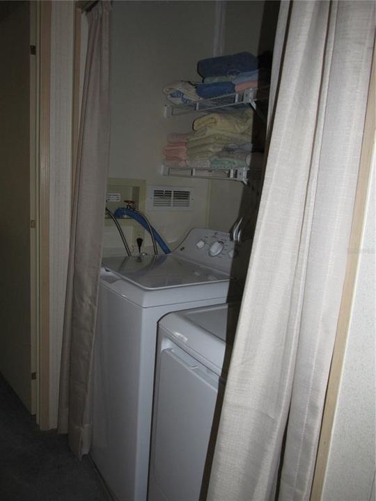 На продажу: $125,000 (2 спален, 2 ванн, 900 Квадратных фут)