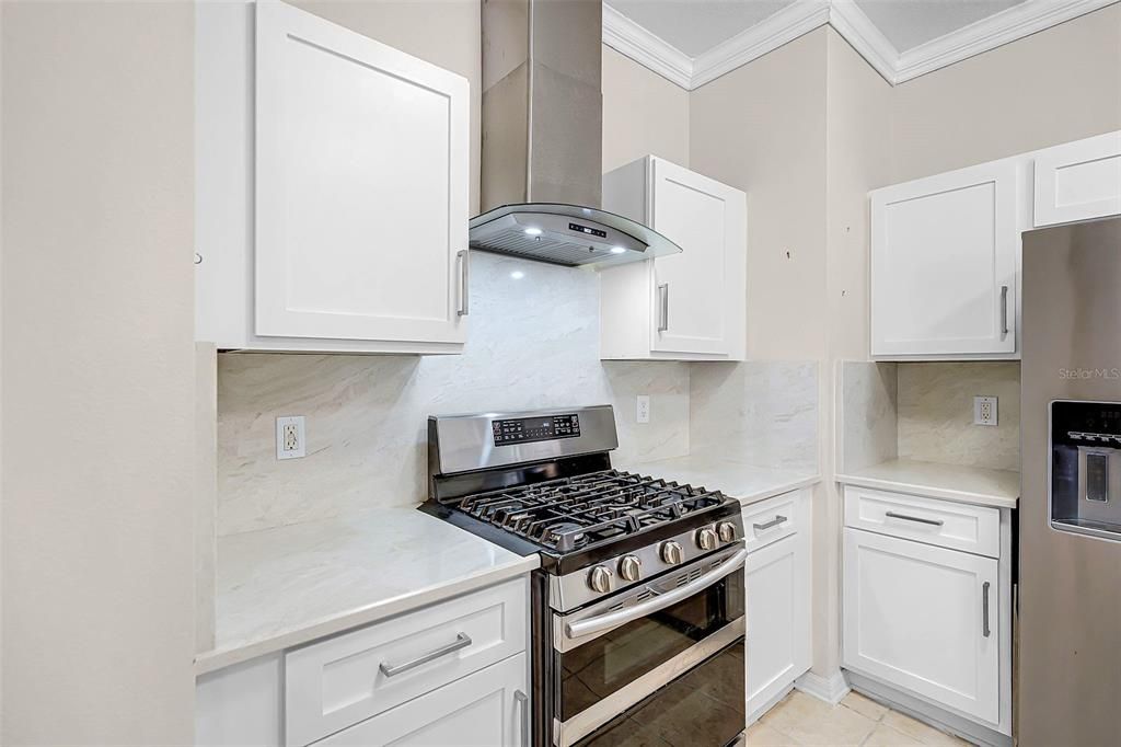 На продажу: $599,000 (4 спален, 3 ванн, 2394 Квадратных фут)