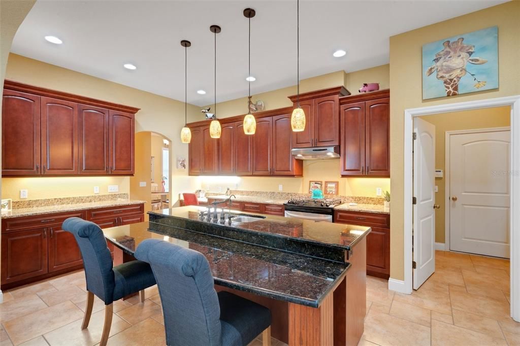 Active With Contract: $595,000 (4 beds, 3 baths, 2502 Square Feet)