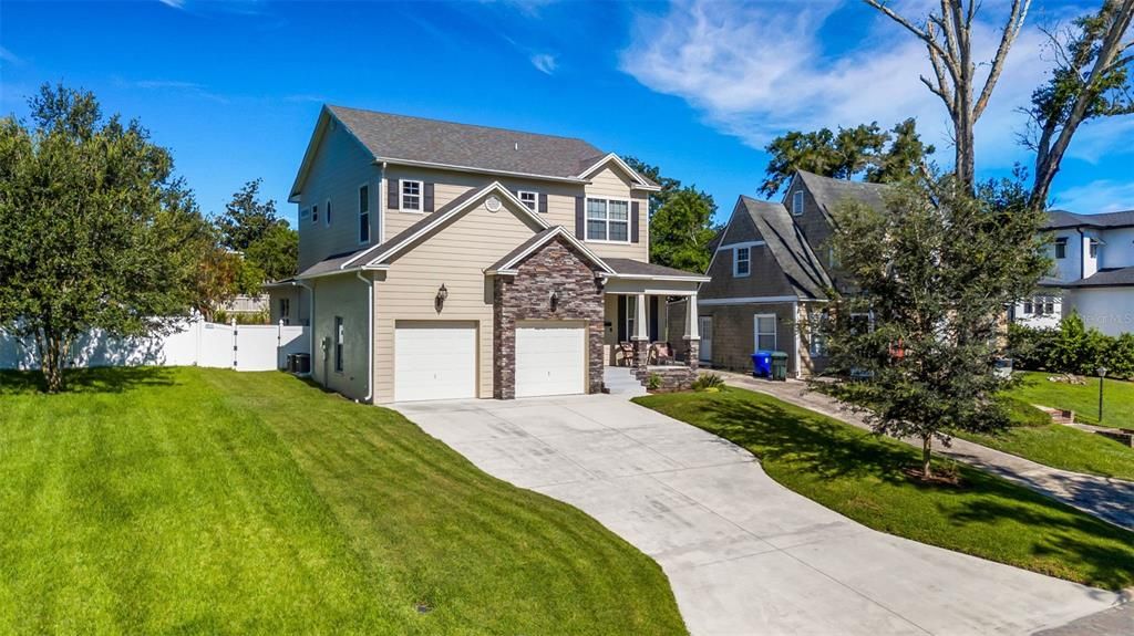 Active With Contract: $595,000 (4 beds, 3 baths, 2502 Square Feet)