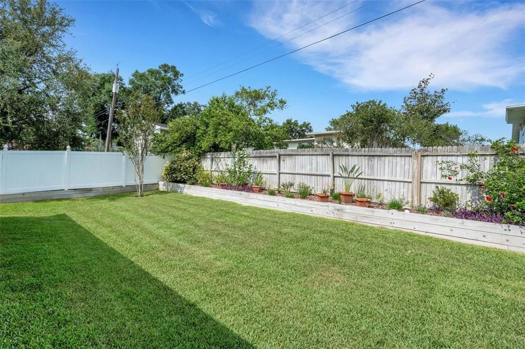 Active With Contract: $595,000 (4 beds, 3 baths, 2502 Square Feet)