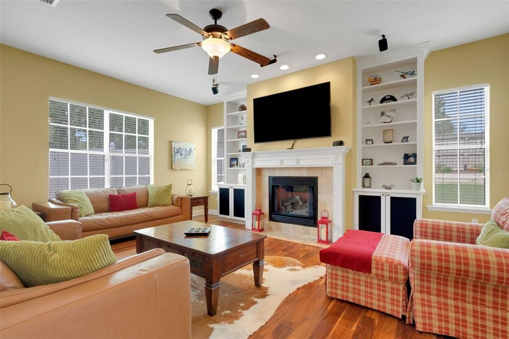 Active With Contract: $595,000 (4 beds, 3 baths, 2502 Square Feet)