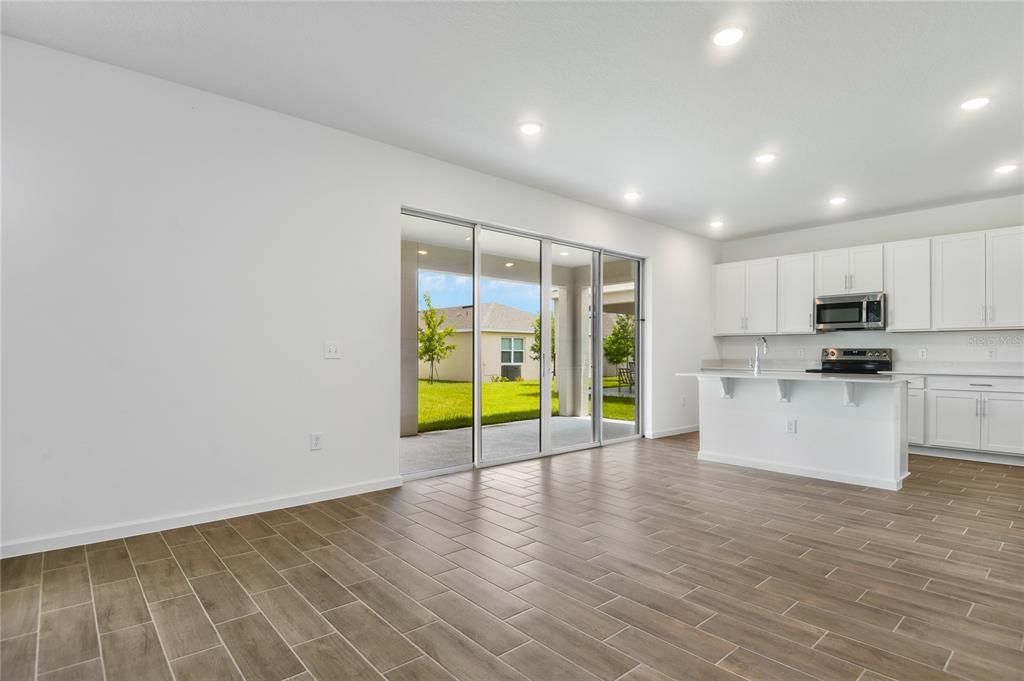 На продажу: $456,720 (5 спален, 3 ванн, 3030 Квадратных фут)