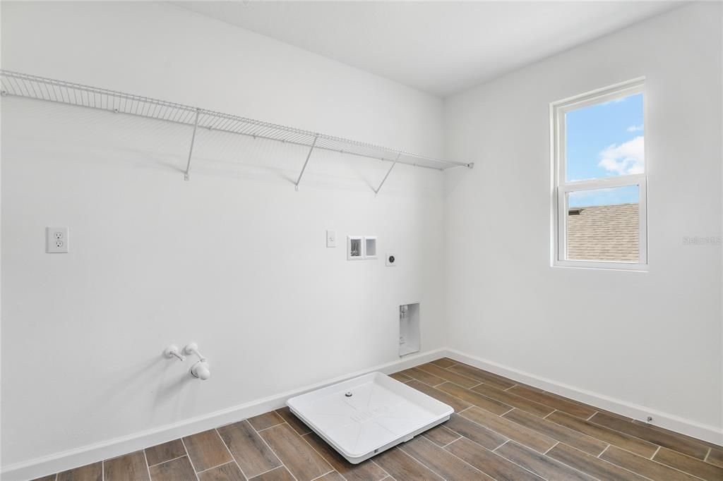 На продажу: $456,720 (5 спален, 3 ванн, 3030 Квадратных фут)