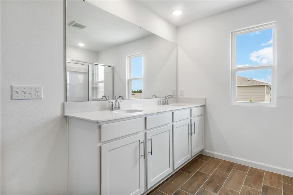 На продажу: $456,720 (5 спален, 3 ванн, 3030 Квадратных фут)